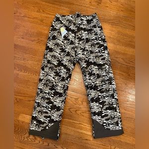 Women’s large mole snow pants